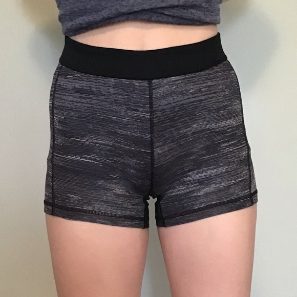 Shorts - Picture 2 of 3